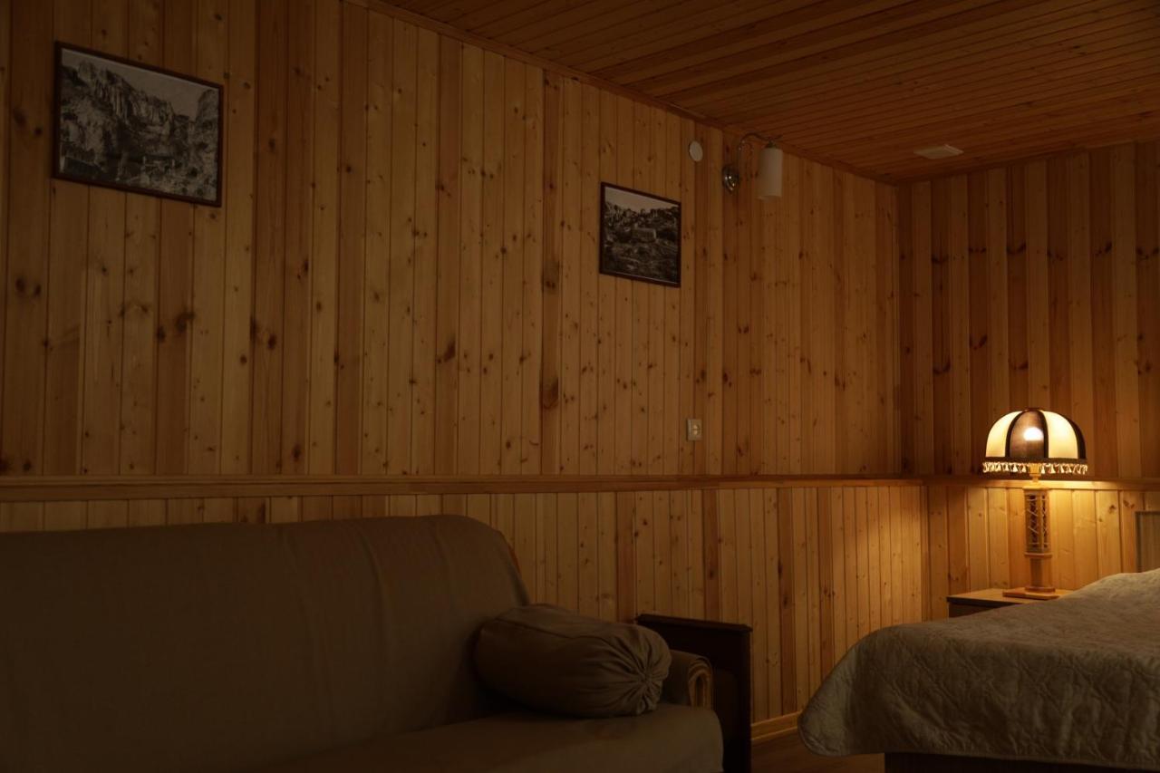 Hayi Tun Guest House 고리스 외부 사진