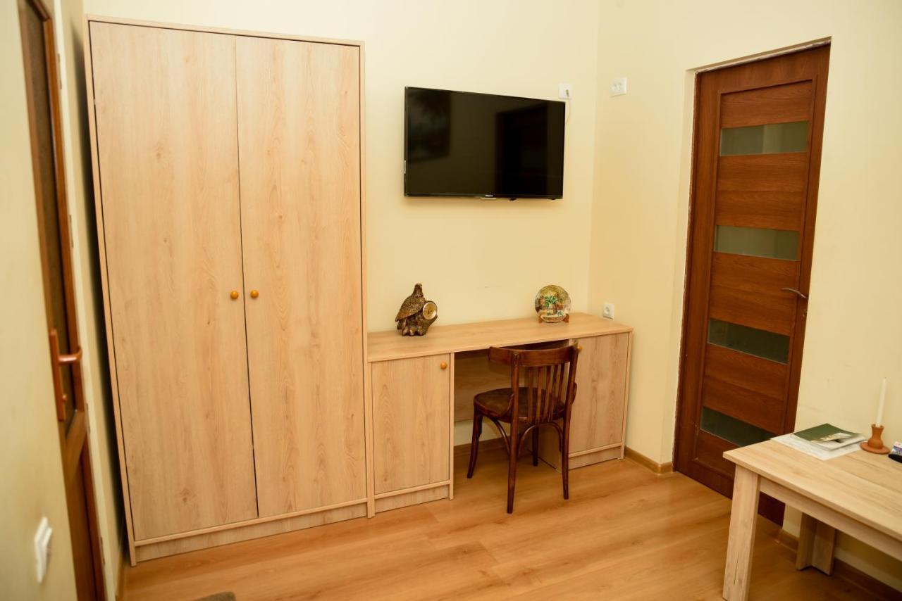 Hayi Tun Guest House 고리스 외부 사진