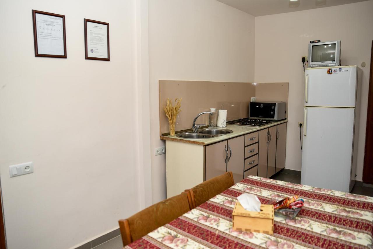 Hayi Tun Guest House 고리스 외부 사진